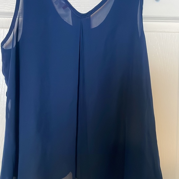 Blue top - Picture 4 of 4